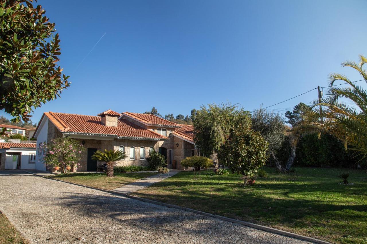 The Oak'S Wolf-Country House Fafe Exterior foto